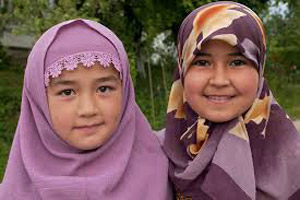 28-4-15_Hijab-Ban-in-Kyrgyz-School-Irks-Muslims_1